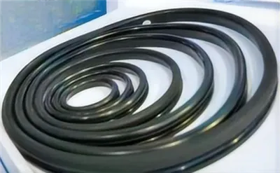 Perbezaan antara gelang getah dan gasket bebibir yang diperbuat daripada bahan yang berbeza